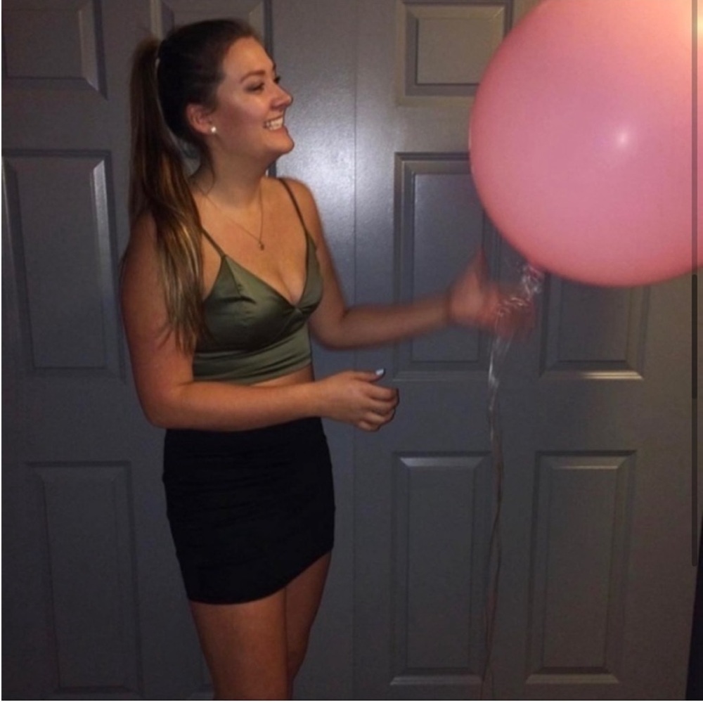 Windsor Satin Cropped Tank - Picture 5 of 7